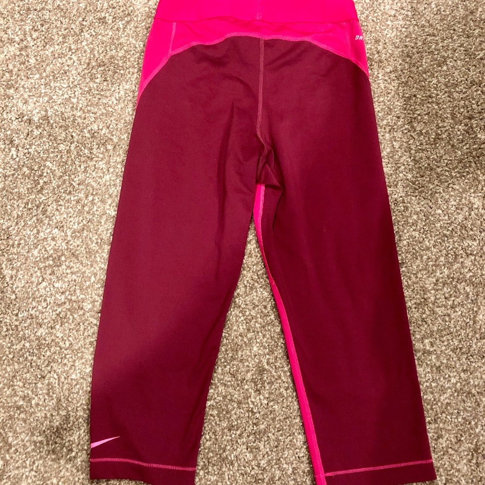 Nike Pro Women's Crops Medium Pink - Picture 2 of 2